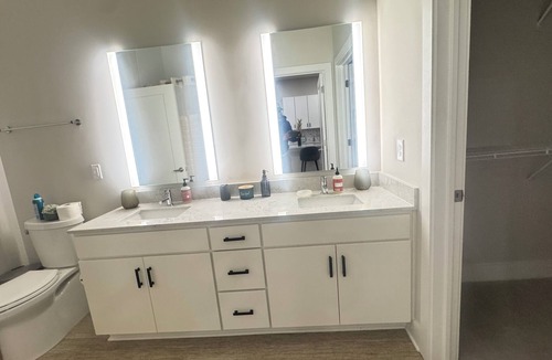 Evans Apartment | Chic 1-bedroom apartment with WiFi, AC in fabulous Evans