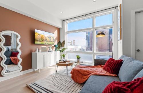 Fairmount Apartment | Chic 1BR in BDC Walk to Metro Direct Subway to FIFA