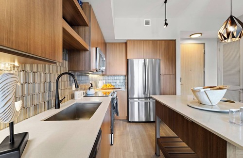 Flagler Village Apartment | Chic 2BR Downtown Fort Lauderdale Apt w/Pool