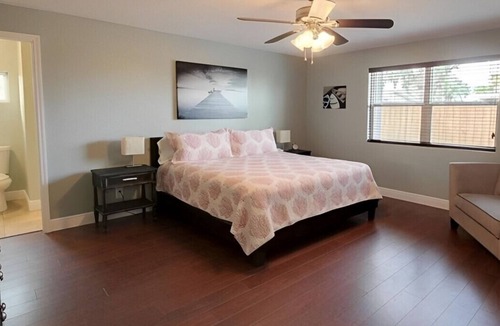 Ortona Park House | Chic 4BR Vibrant House for Families! Free Parking