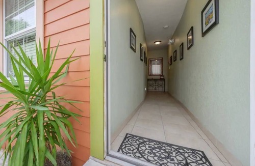 East Ybor Apartment | Chic & Affordable Ybor Studio steps from 7th Ave