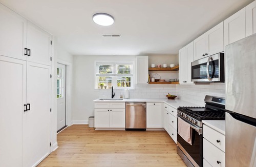 West Ashley House | Chic and Comfy Home - Close to Downtown & Beach