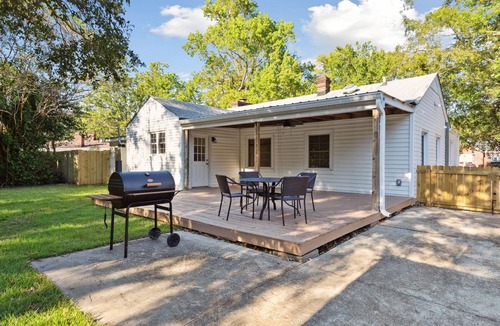 West Ashley House | Chic and Comfy Home - Close to Downtown & Beach