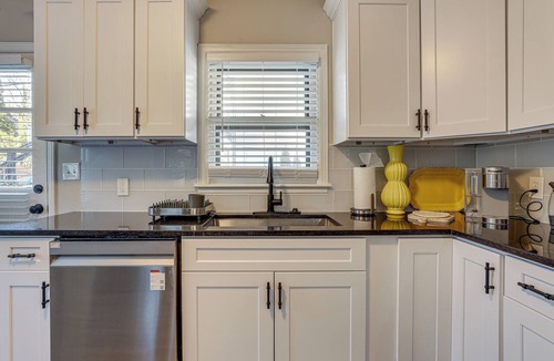 Piedmont Heights Apartment | Chic ATL Stay 2 Mi to Midtown, Near Int’l Soccer