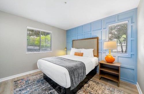 Garden Hills Apartment | Chic Condo Retreat in Central Buckhead Atlanta