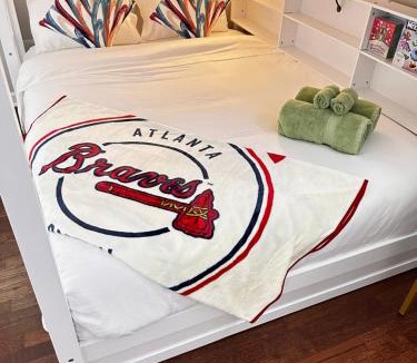Atlanta House | Chic Digs! Minutes to The Battery, Vinings & Benz - World Cup HQ