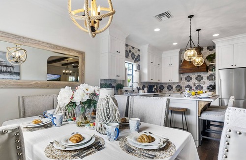 Old Northwood Historic District House | Chic Downtown Luxury Vacation Home 3BR-2BA