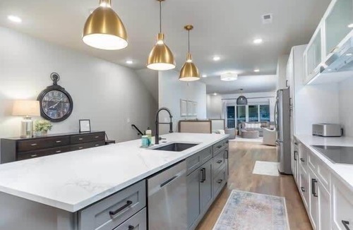 Chattanooga Condo | Chic Downtown Townhouse - Southside Sanctuary