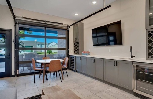 Chattanooga Condo | Chic Downtown Townhouse - Southside Sanctuary