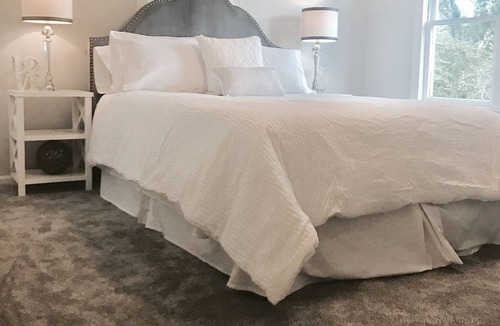 Sanford House | Chic Farmhouse - Sleeps 8 - near Orlando