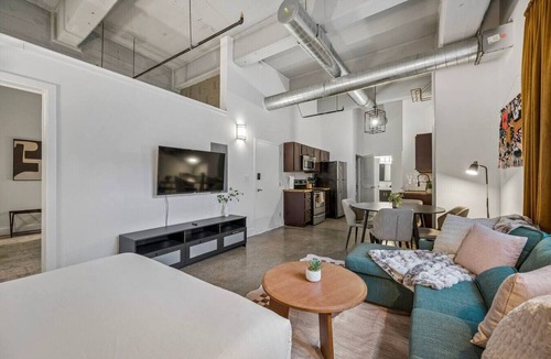 Brewerytown Apartment | Chic Loft | Free Parking, Gym, Game Room