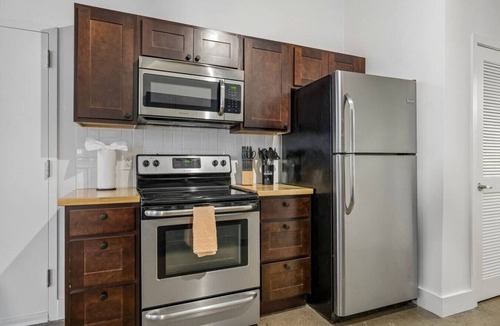 Brewerytown Apartment | Chic Loft | Free Parking, Gym, Game Room