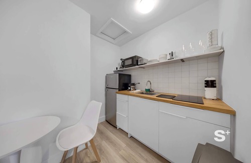 Seybold Apartment | Chic Miami Studio | Gym, BBQ, Free Parking