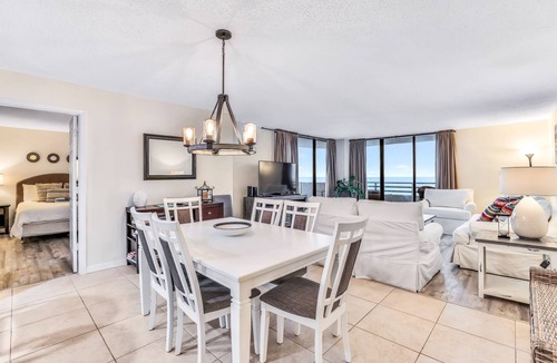 Daytona Beach Condo | Chic Oceanfront Condo w/ Shared Pool, Free WiFi, Central A/C, & Balcony