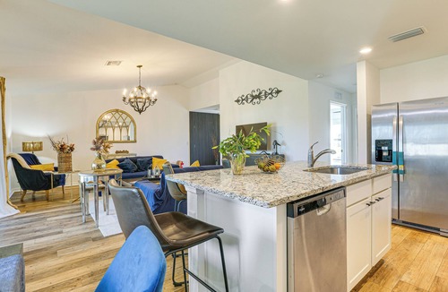 Biggar House | Chic Retreat w/Lanai in Fort Myers!