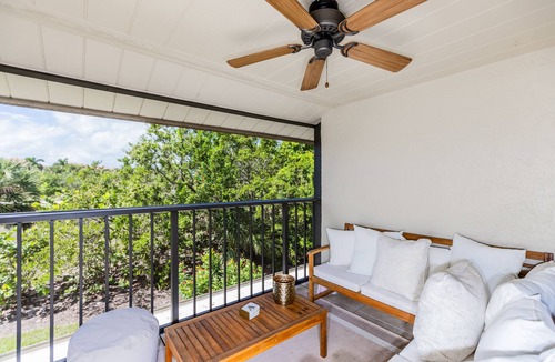 Hammock Bay Condo | Chic Tropical Retreat Minutes from Marco Island & Naples