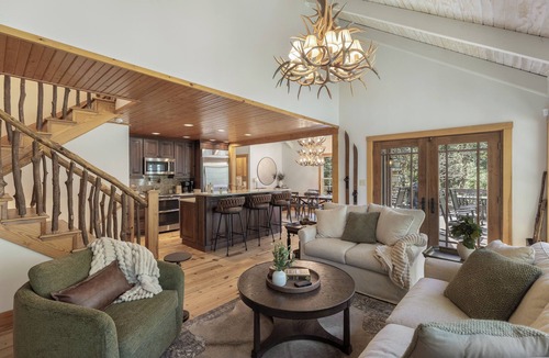 Lake Toxaway House | Chimney Creek Lodge: Private Creek & Waterfalls | Luxury Home in Catatoga