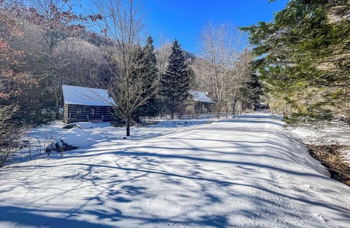 Otto Cabin | Chinkapin Gap on Betty's Creek - 1BR + Open Sleeping Loft w/1/2 Bath