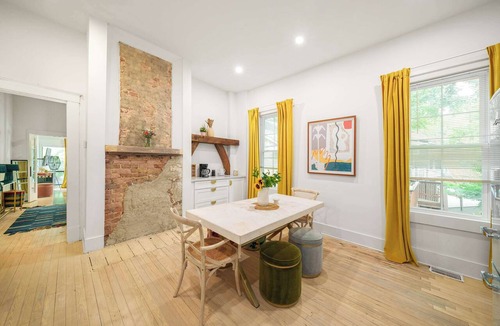 Midtown Apartment | Chiquita Banana