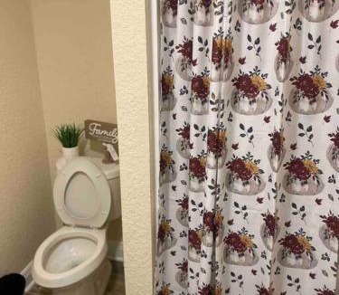 Eatonville Apartment | Chris & Tish Cozy Suites B
