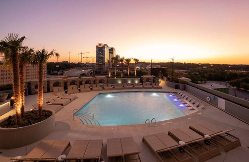 Peachtree Center Apartment | City Blue | Luxury 2BR Highrise | Year-Round Pool | Downtown Skyline Views