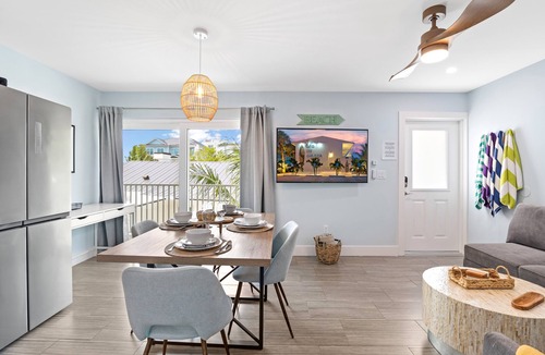 Siesta Key Village House | CJs on Siesta | Pet Friendly, Located in Siesta Key Village, Steps to Siesta Key Beach!