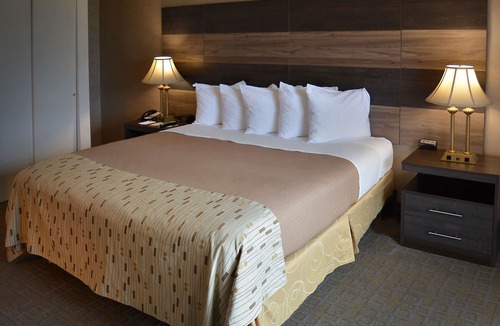 Essington Hotel | Clarion Hotel Philadelphia International Airport