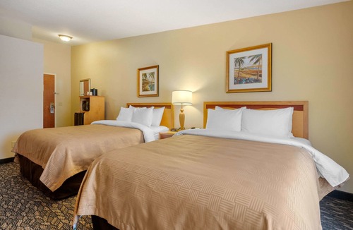 National Gardens Hotel | Clarion Inn Ormond Beach at Destination Daytona