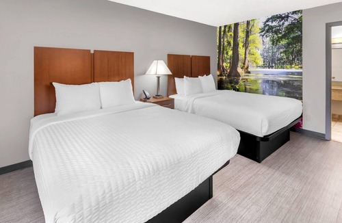 Morrow Hotel | Clarion Pointe Morrow - Atlanta South