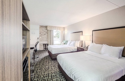 Winston - Salem House | Clarion Pointe Winston – Salem Downtown