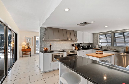 Marco Island House | Classic Design and Comfortable Vacation Home