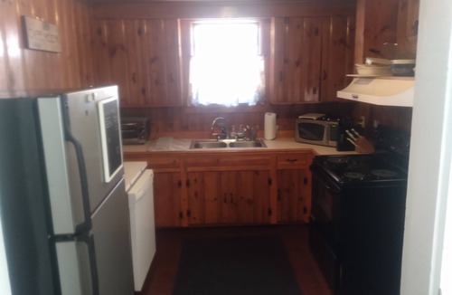 South Carolina Lakes & Blackwater Rivers House | Classic lake cabin with one of best sunset views on the lake!