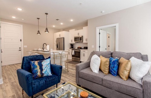 Summerhill Apartment | Classy Condo near Midtown and Downtown