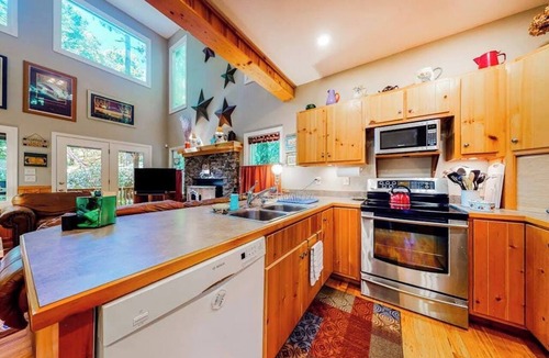Clayton Cabin | Clayton Haven Retreat