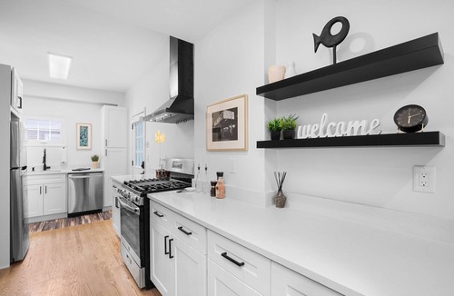 Montclair Apartment | Clean, Classy, Convenient. Montclair's Best Stay! Walk to town and train