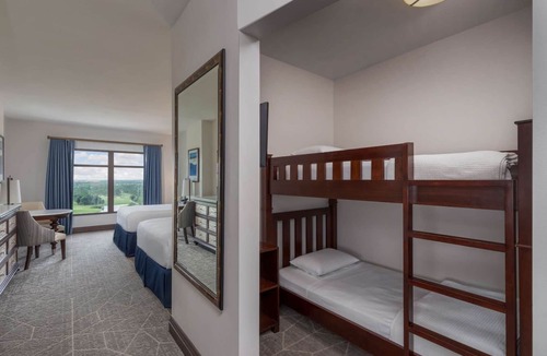Florida Central Atlantic Coast Hotel | Close to Disney World + Pools. Spa. Restaurants.