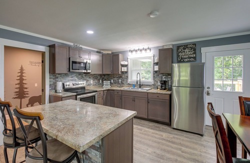 Bryant House | Close to Nickajack Lake! Serene Retreat w/Hot Tub