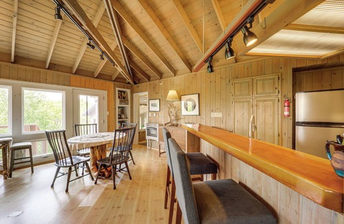 Seven Devils House | Close to Trails! Seven Devils Retreat w/Hot Tub
