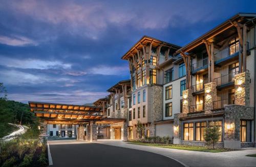 Rising Fawn Resort | Cloudland at McLemore Resort Lookout Mountain, Curio by Hilton