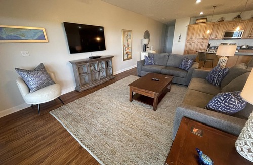 Cape San Blas Condo | CLUB AT CAPE SAN BLAS Gulf Front Condo w/Community POOL and HOT TUB