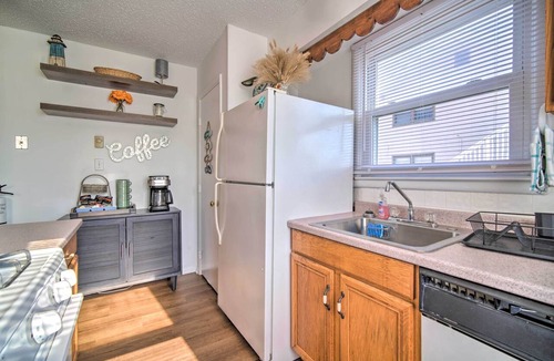 Southend Condo | Coastal Brigantine Retreat - Walk to Beach!