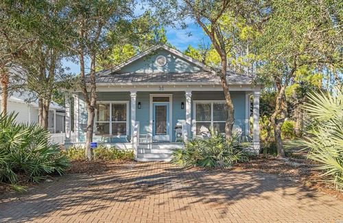 Village of Sugar Beach House | Coastal Cabana 30a - Seagrove Beach with Bikes