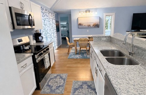 Edisto Island House | Coastal Charm Awaits: Beautiful 3BR/2BA Beach Retreat on Edisto Island!