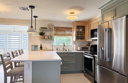 Englewood South House | Coastal Chic 2BR – Modern Stay Near Manasota Key