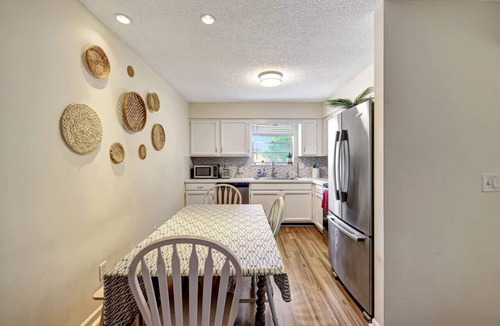 Stuart House | Coastal Comfort 4BR in Stuart FL