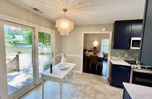 Savannah House | Coastal Cottage, Savannah, GA, Pool, Free Tybee Parking Pass