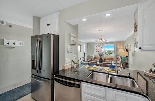 Holiday Isle Condo | "Coastal Dream” – Fun, Views & Loaded Amenities!