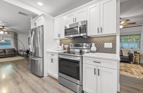 Pinellas Park House | Coastal Family Getaway w/Private Pool