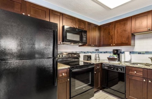 Pompano Beach House | Coastal Florida Stay Near Ocean & Dining with Spacious 1BR Comfort