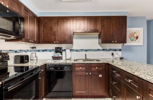 Pompano Beach House | Coastal Florida Stay Near Ocean & Dining with Spacious 1BR Comfort